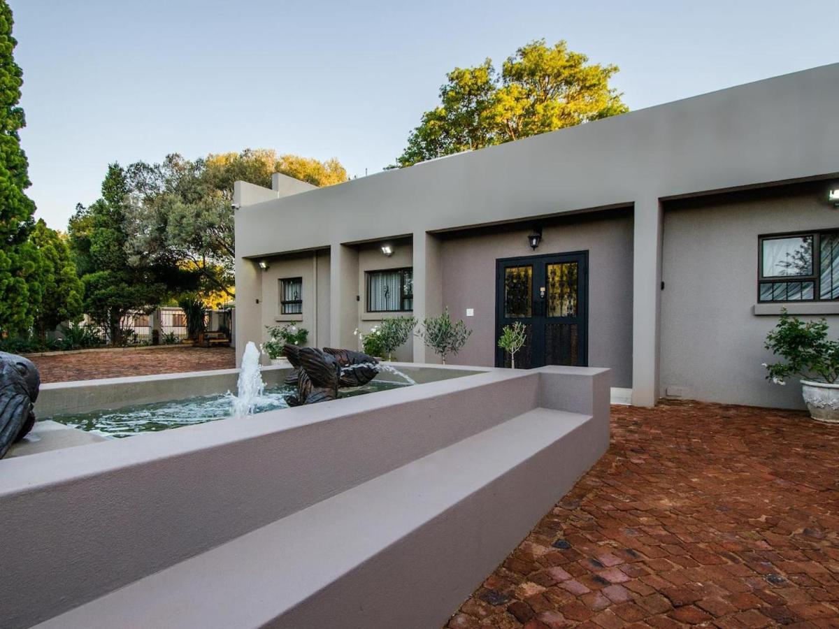 Three Olives Guesthouse Centurion Exterior photo